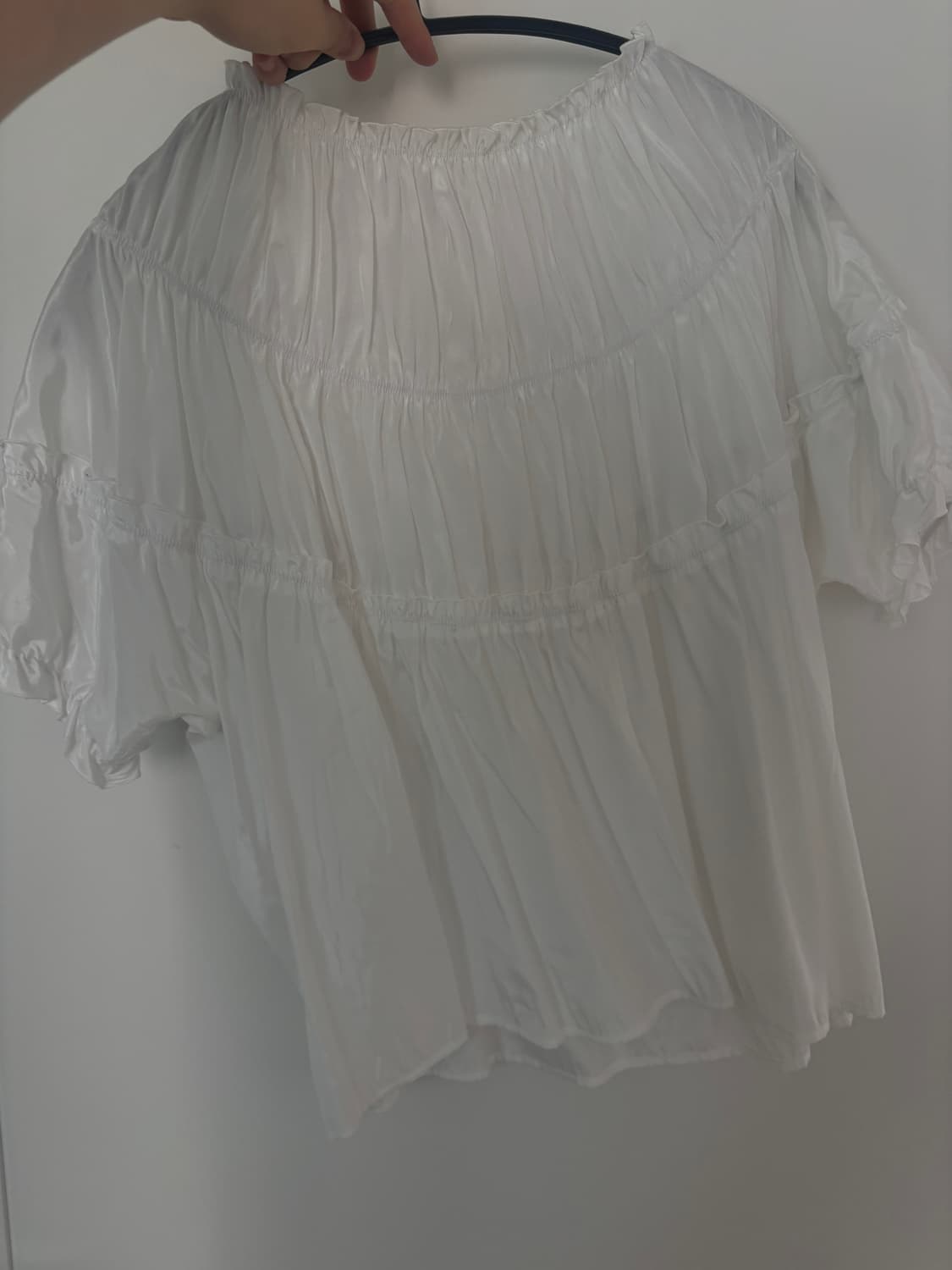 버뮬라 GATHER FLARED TOP (WHITE) 상품이미지2