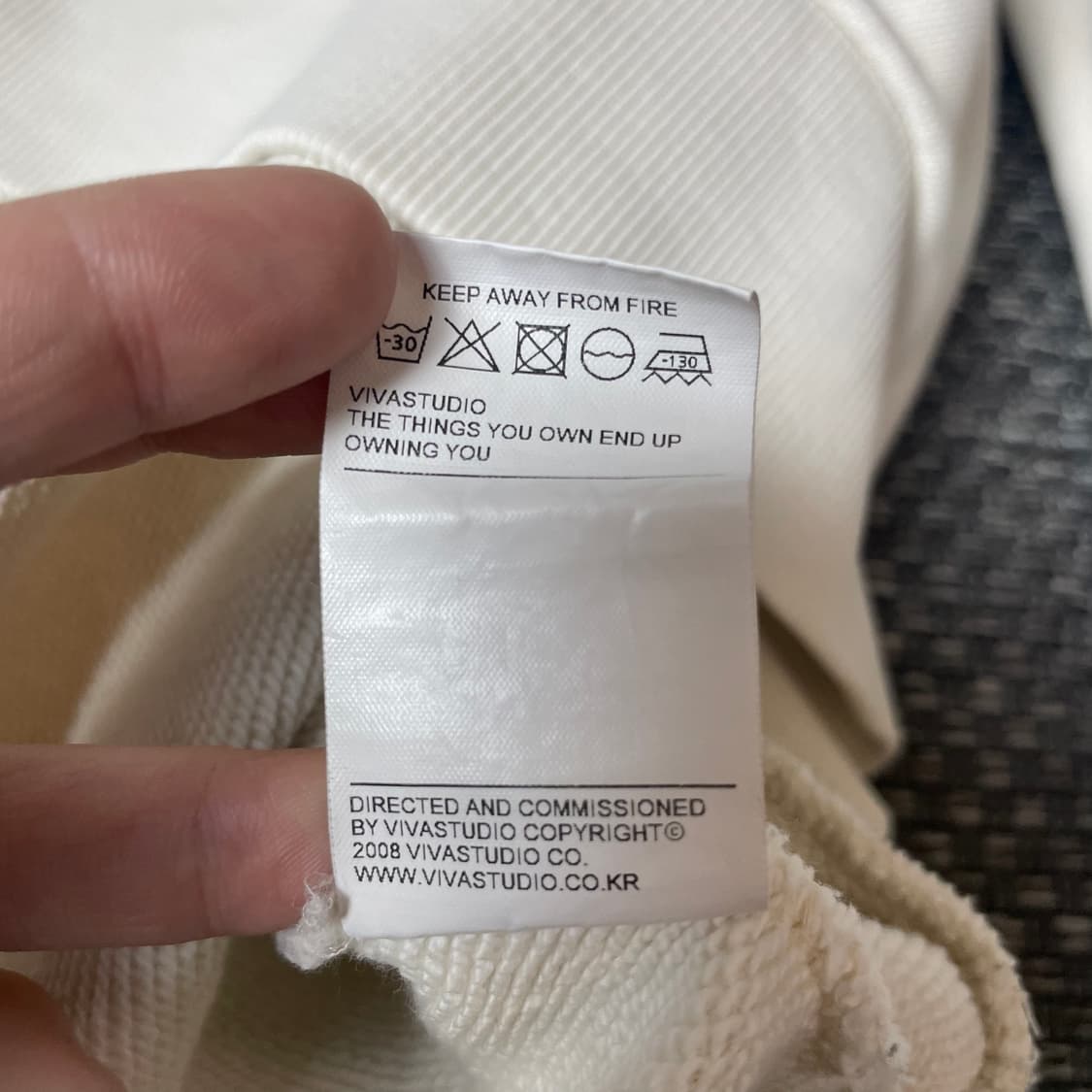 비바스튜디오 미니로고 아이보리 맨투맨 M 상품이미지7