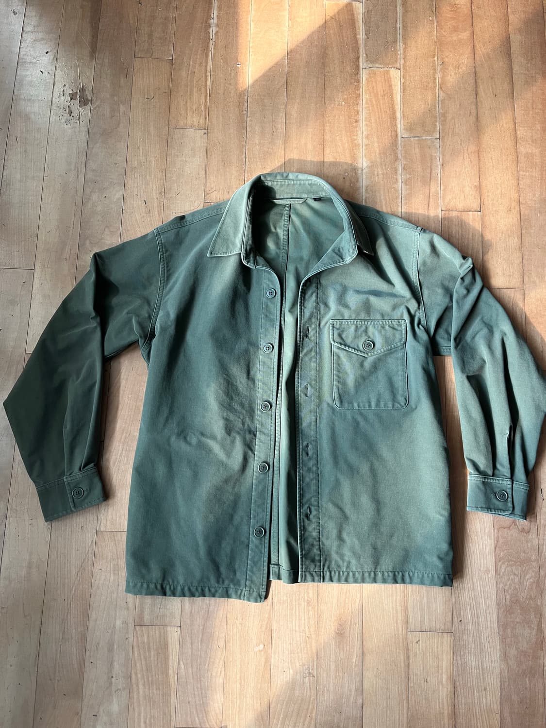 유니클로 올리브 워크셔츠 사이즈 m 상품이미지1