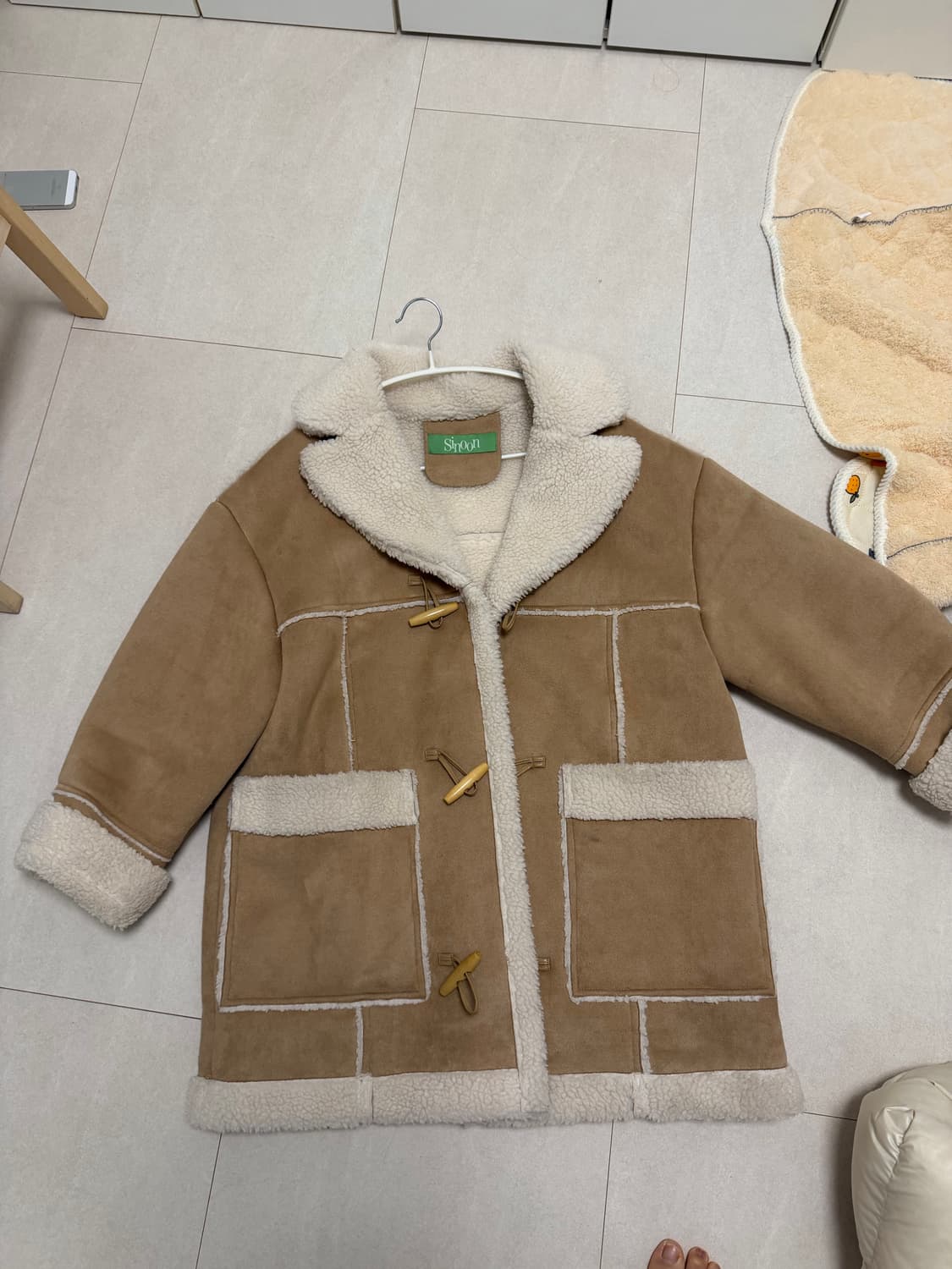 시눈 무스탕 코트 상품이미지1