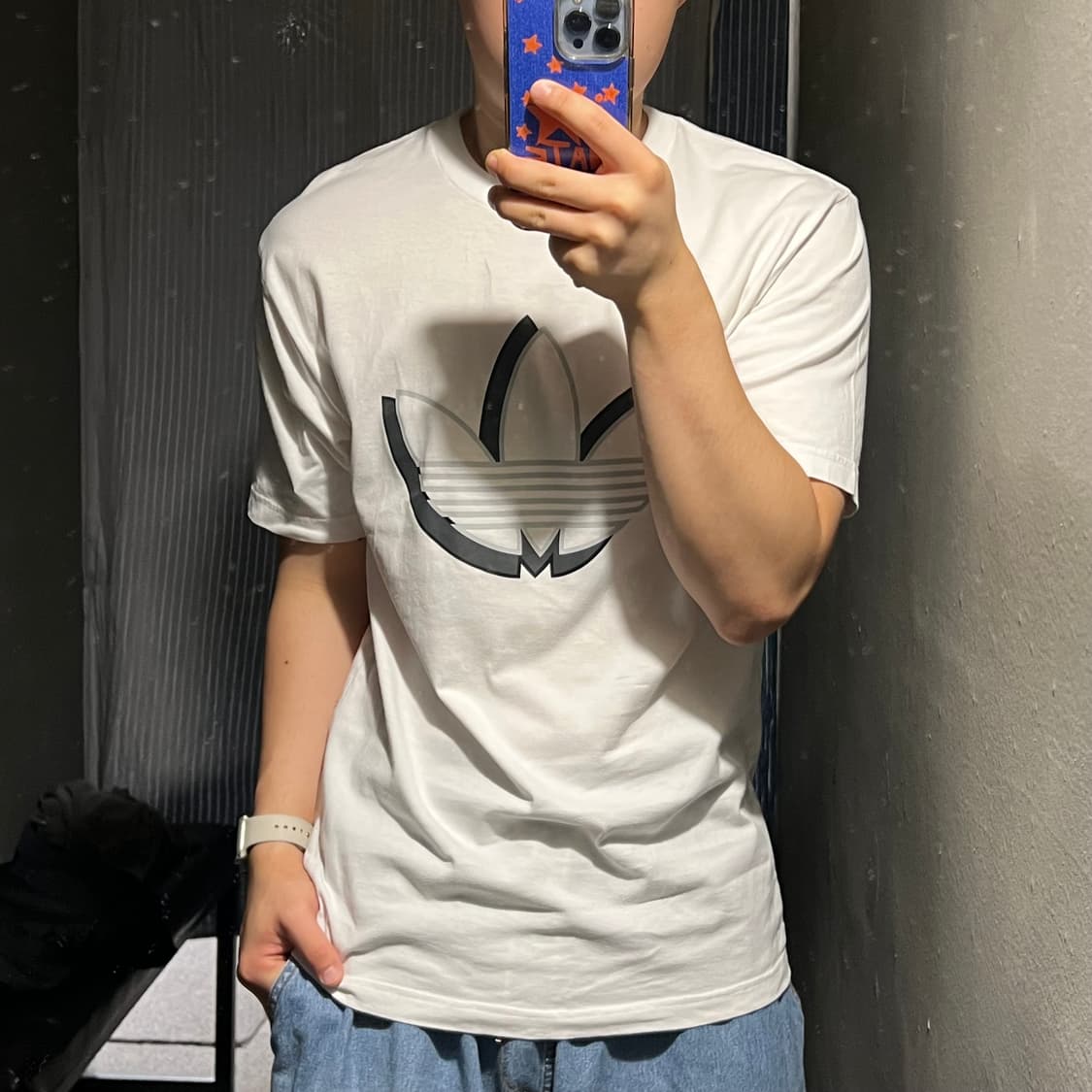 아디다스 화이트 그레이 쉐도우 트레포일 프린팅 코튼 반팔 티셔츠 M 상품이미지2
