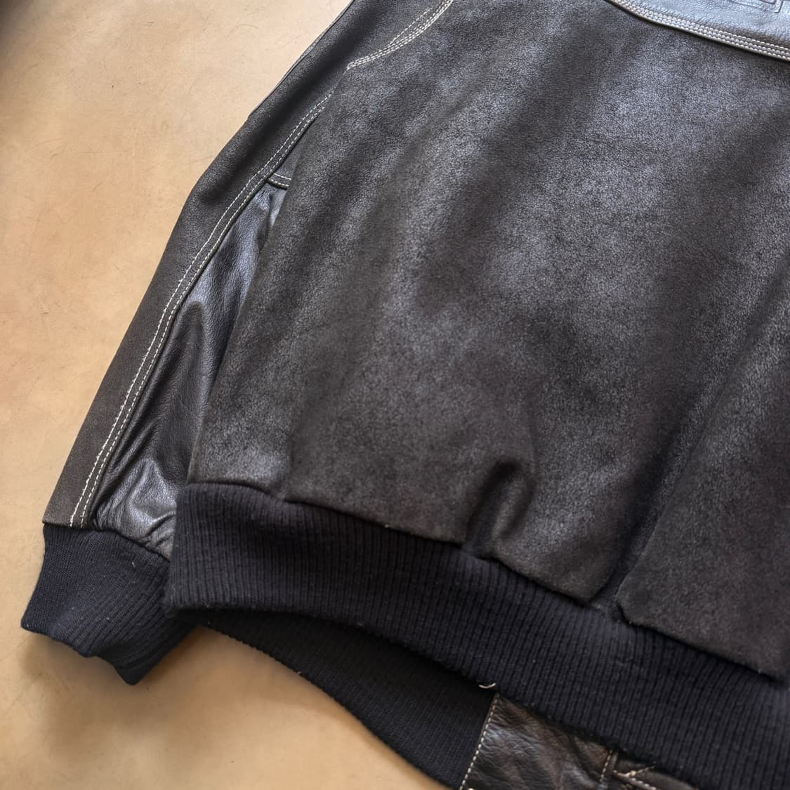 아식스 카우레더 봄버 베이스 자켓 상품이미지3