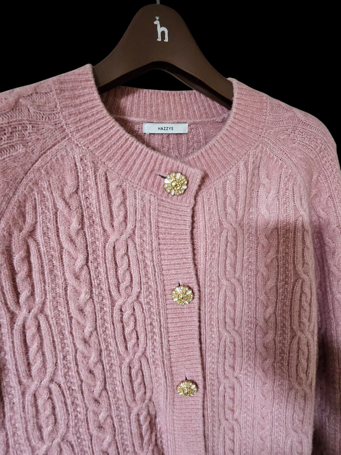 헤지스 울캐시미어 혼방/ 코럴 비즈장식 여성가디건 90/정가 33만원 상품이미지7