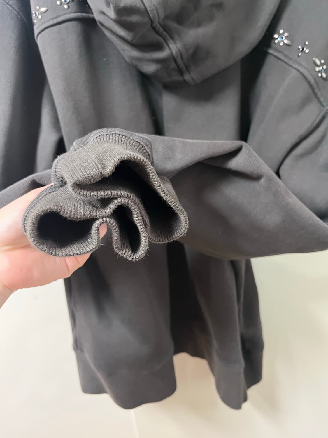 파르티멘토 우먼 젬스톤 후디 차콜 상품이미지4