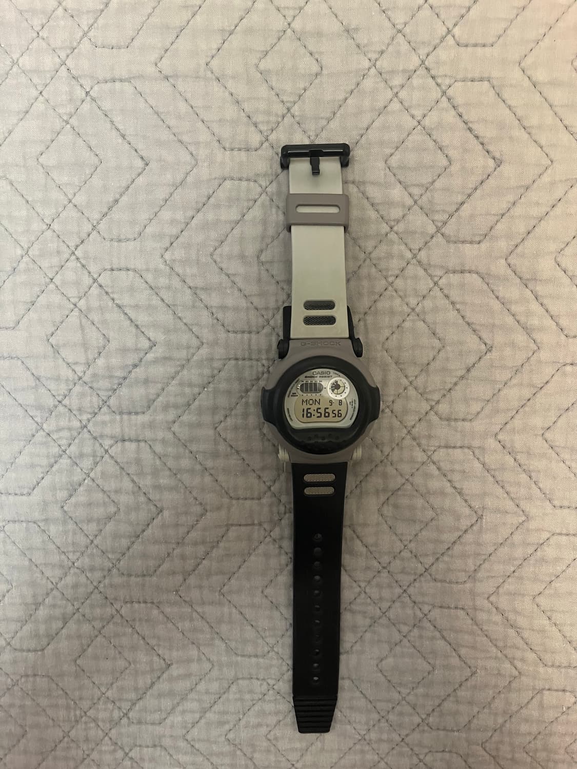 빔즈 지샥 40주년 콜라보 시계 급처분 상품이미지1