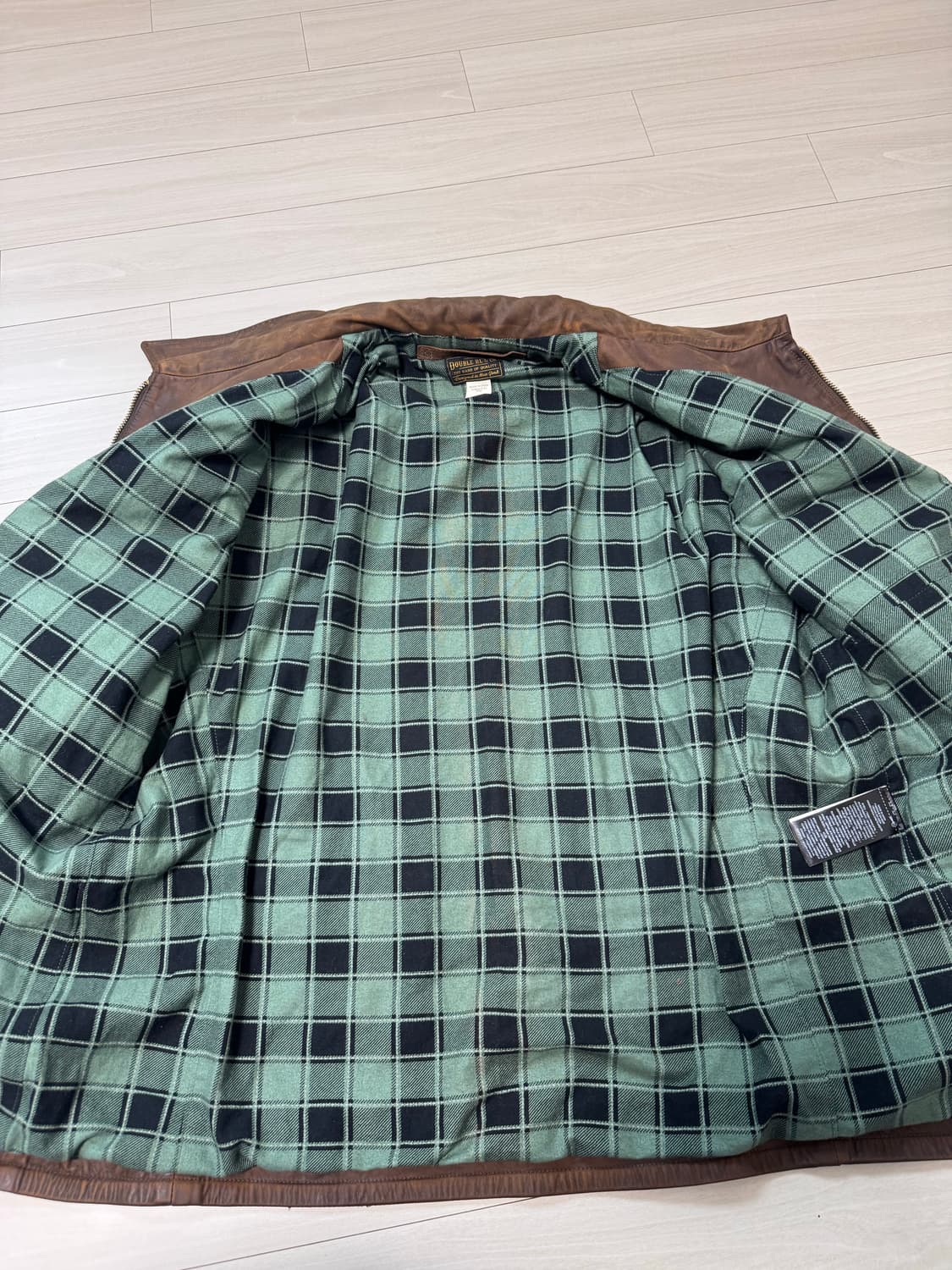 더블알엘 임브로이드 가죽자켓 XL사이즈 새상품 판매합니다. 상품이미지8