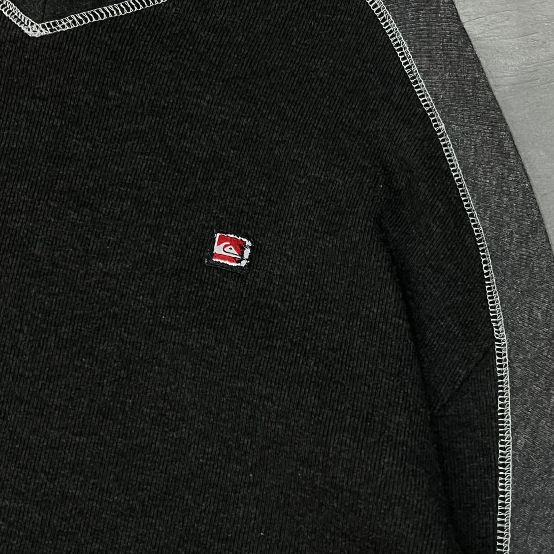  퀵실버 브이넥 니트 y15276 상품이미지4