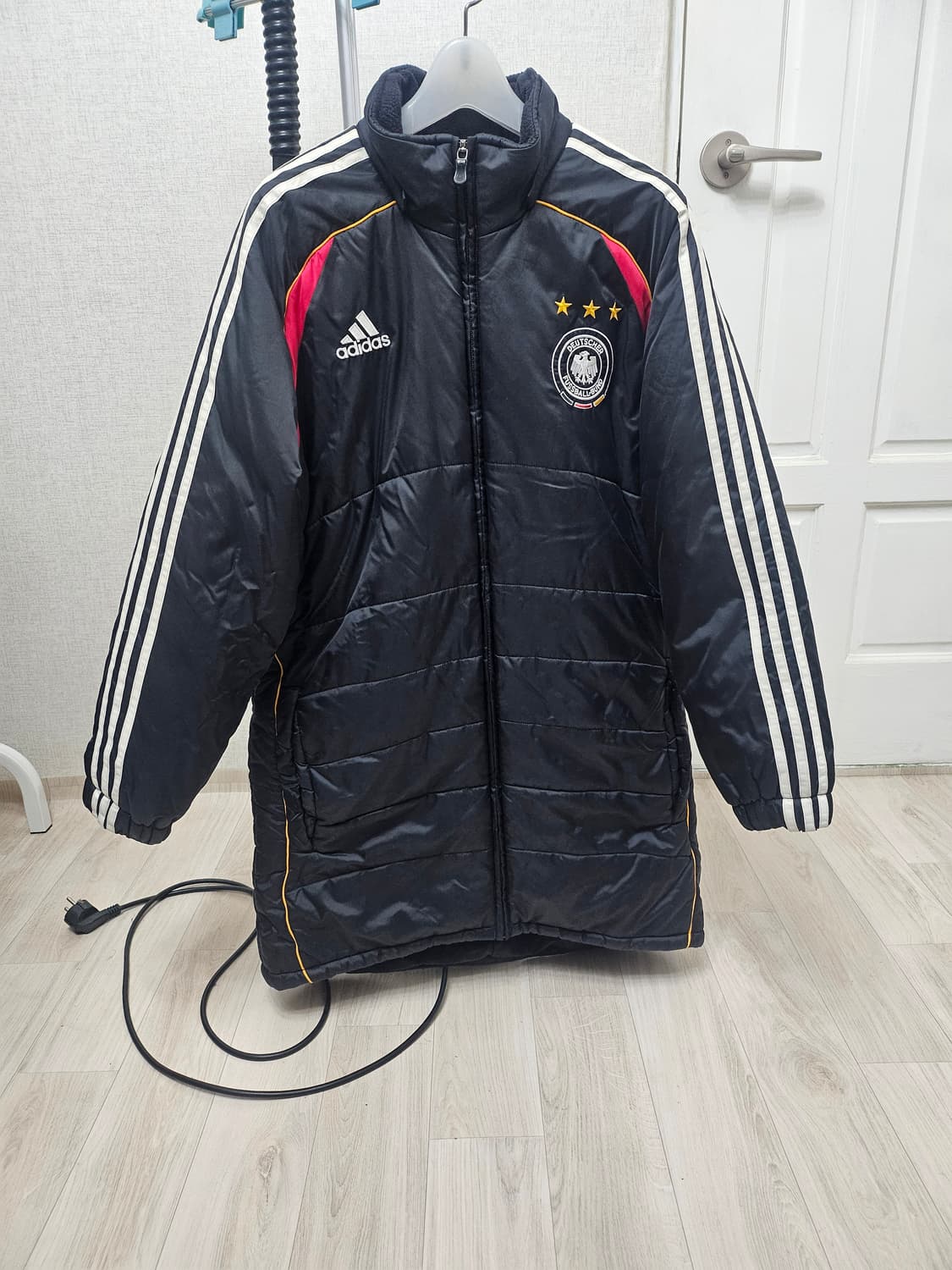 (105~110) ☆초대장급☆ 아디다스 독일 국가대표 [검흰] 하프패딩 상품이미지1