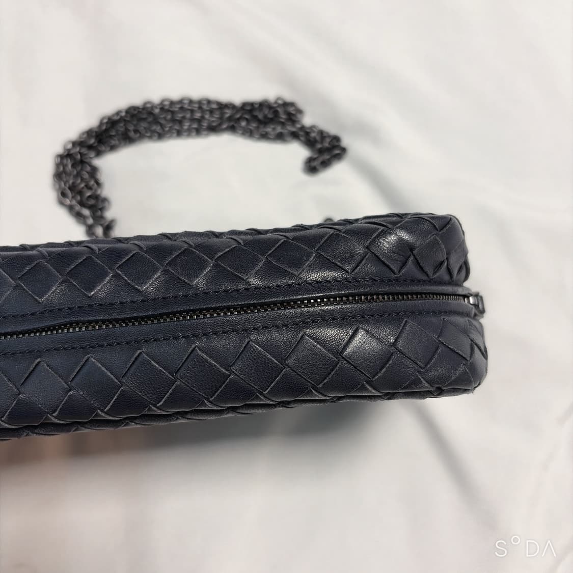 보테가베네타 인트레치아토 체인 크로스백 상품이미지3