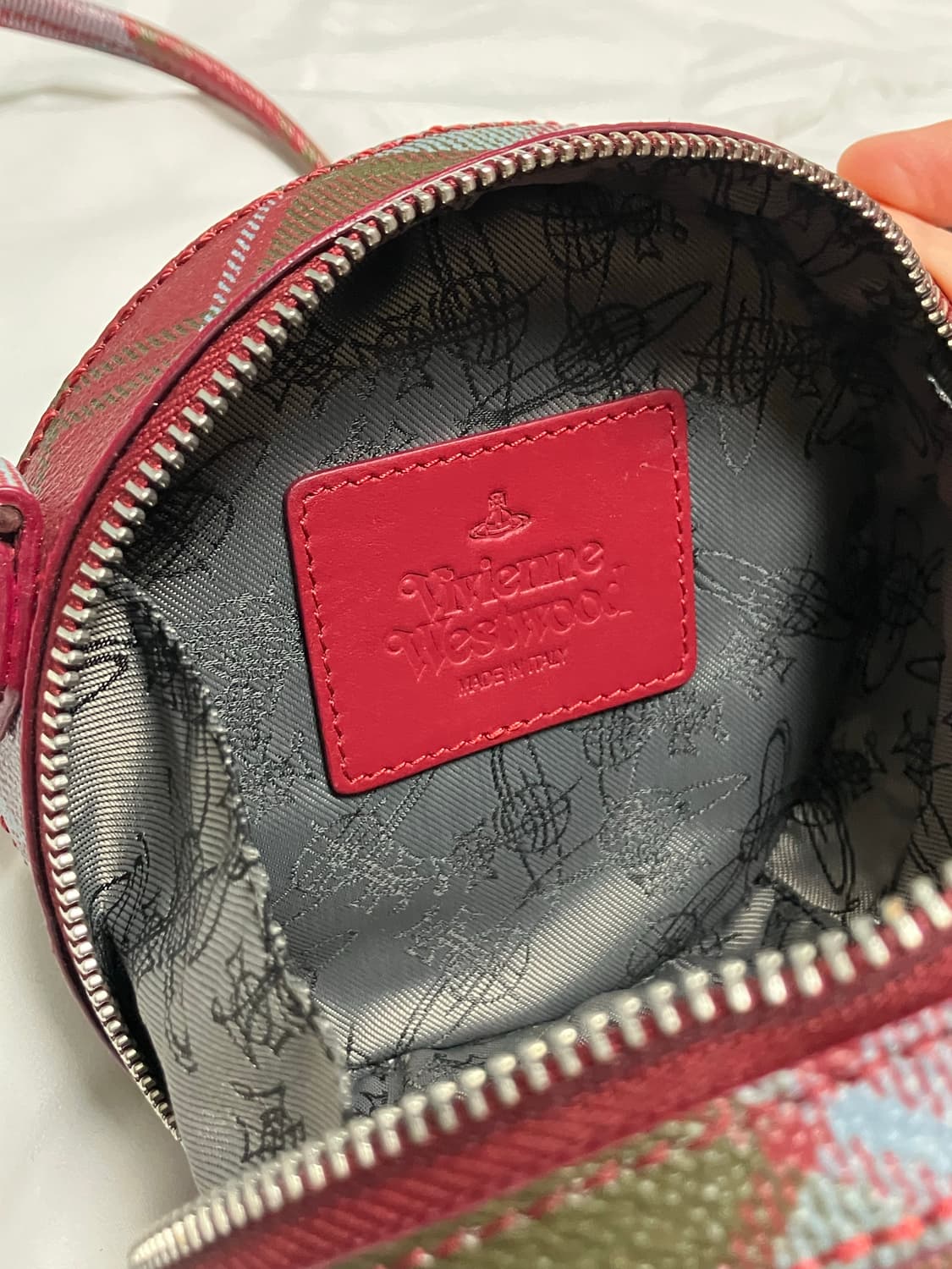 비비안웨스트우드 더비 라운드 크로스백 상품이미지5