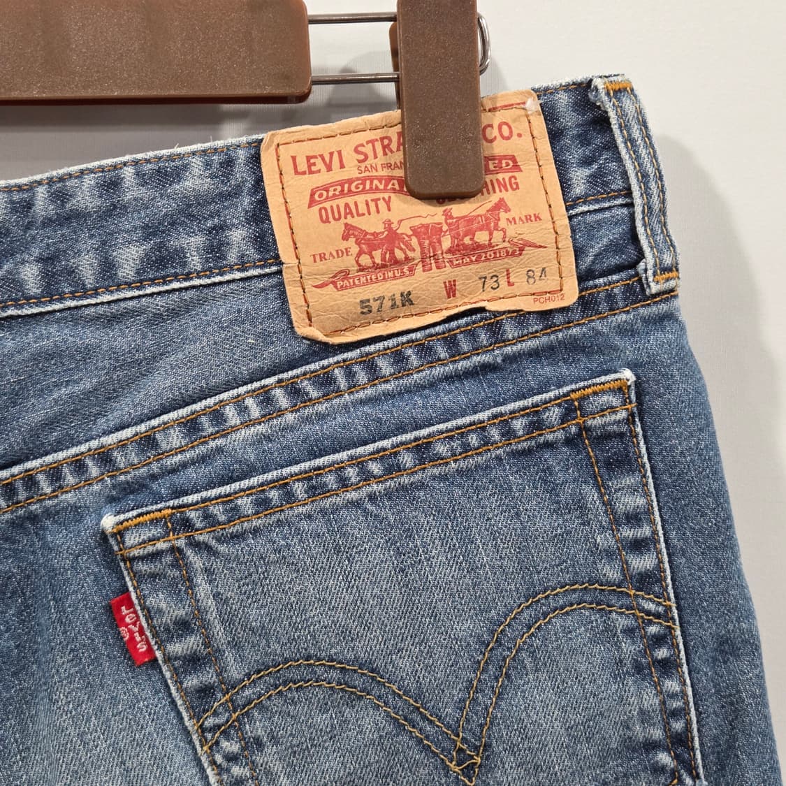 리바이스 571 우먼 데님 핫팬츠 73/84 상품이미지3