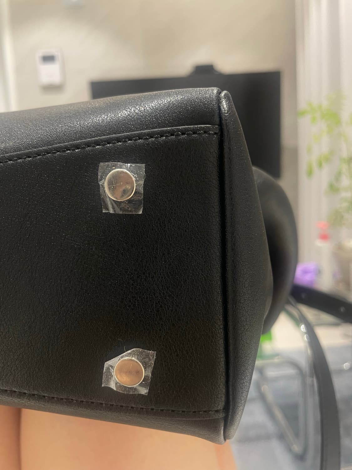 루에브르 트라페즈 숄더백 블랙 Trapeze Shoulder Large 상품이미지6