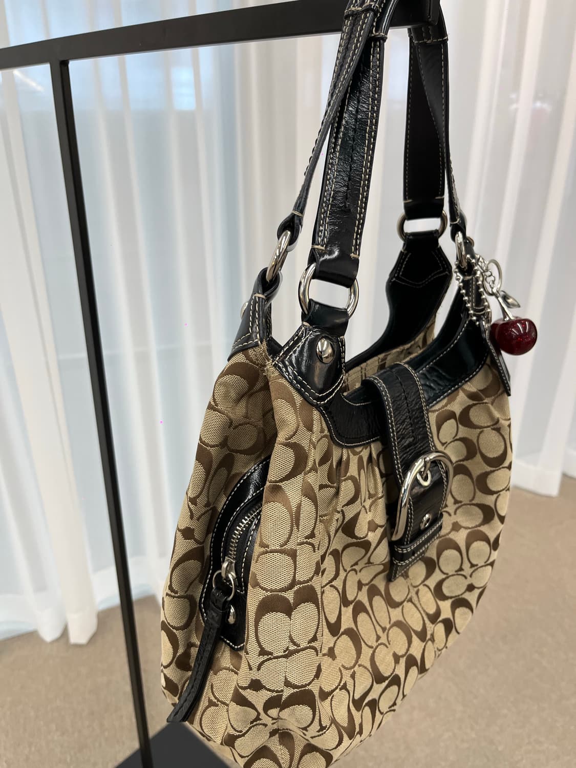 Coach Big Basic Hobo Bag 상품이미지5