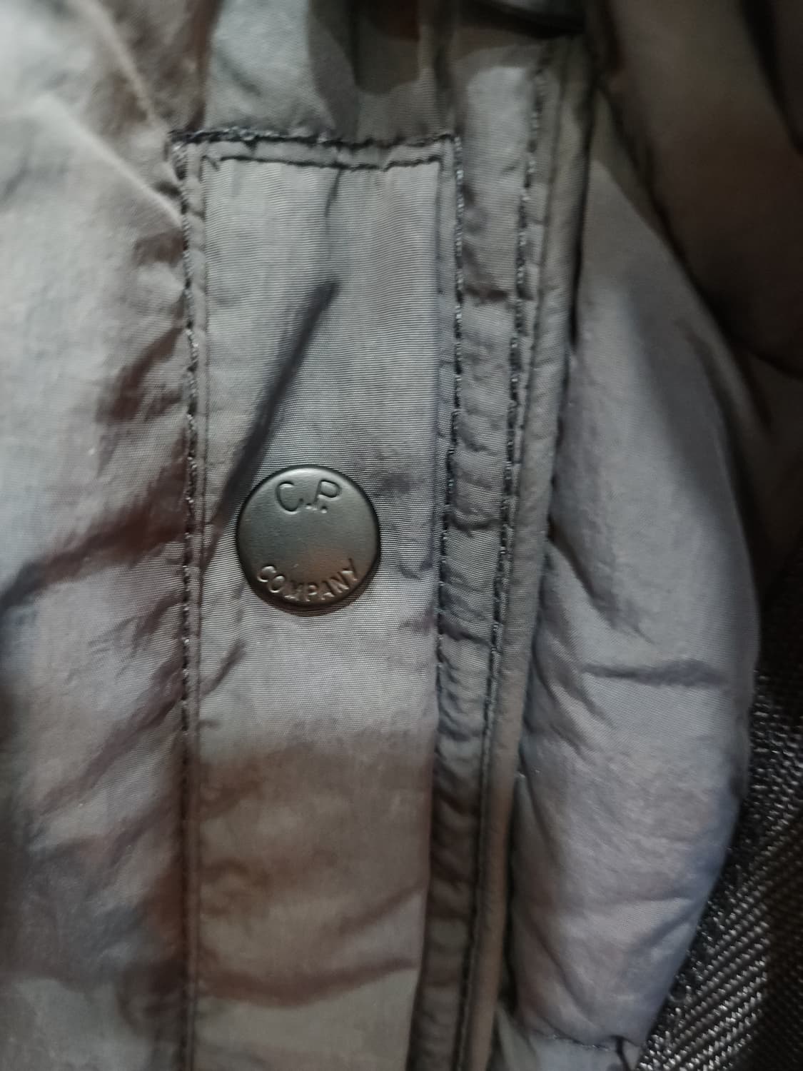 cp 컴퍼니 오리털 패딩조끼
​
 상품이미지3