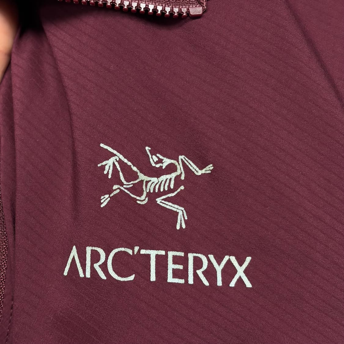 [구형 정품] 아크테릭스 아톰 AR 후디 버건디 상품이미지3