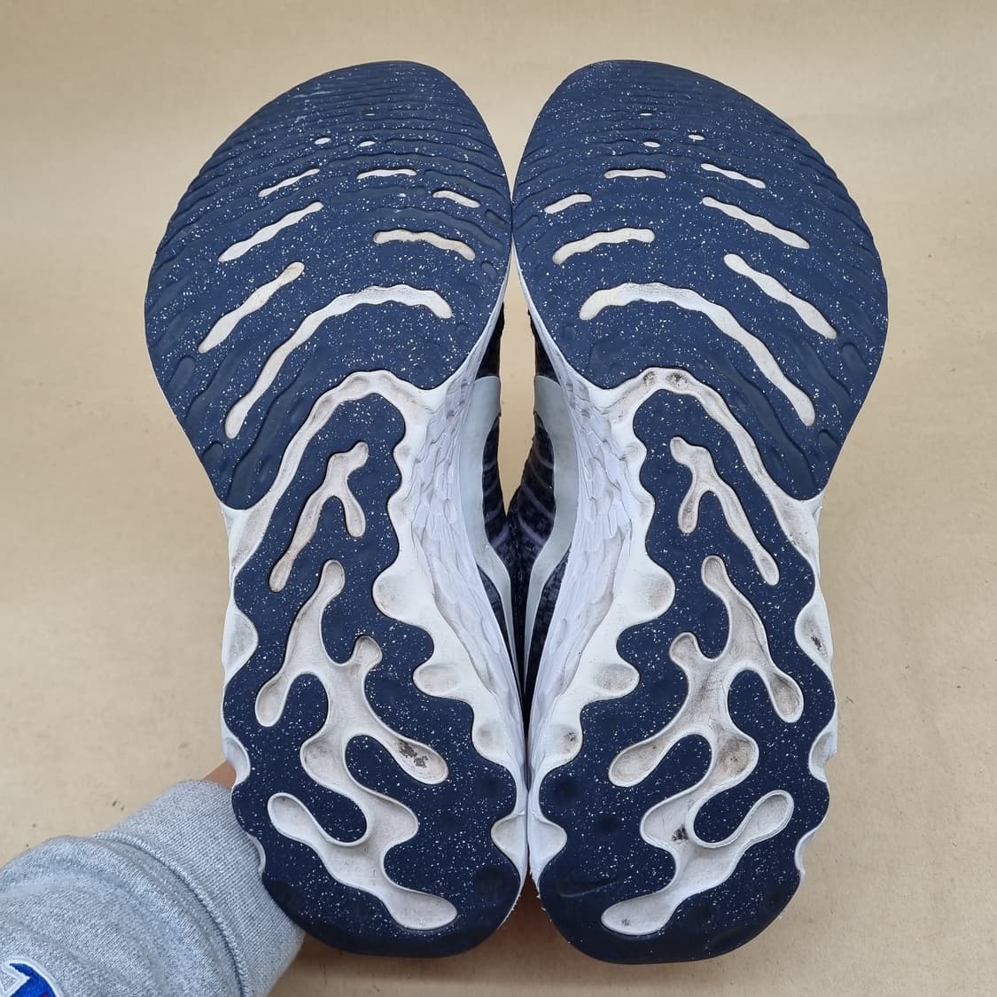 나이키 리액트 인피니티런 플라이니트3 운동화270 상품이미지3