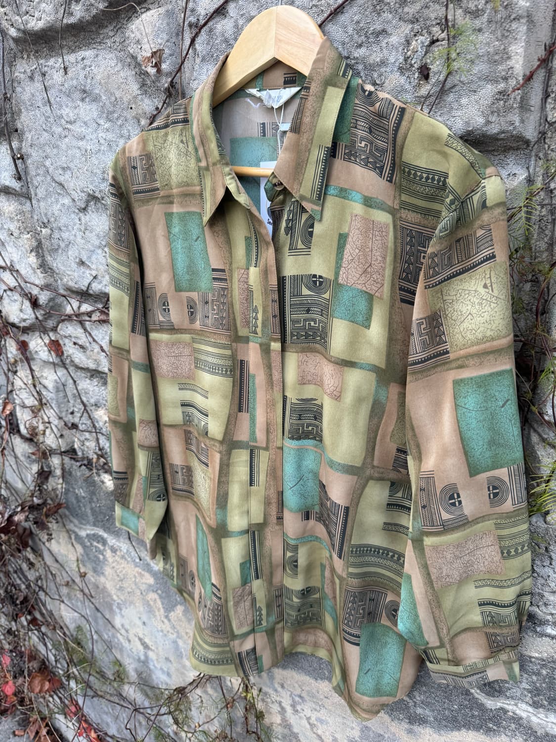 일본 빈티지 폴리 100 에스닉 패턴 셔츠 상품이미지3
