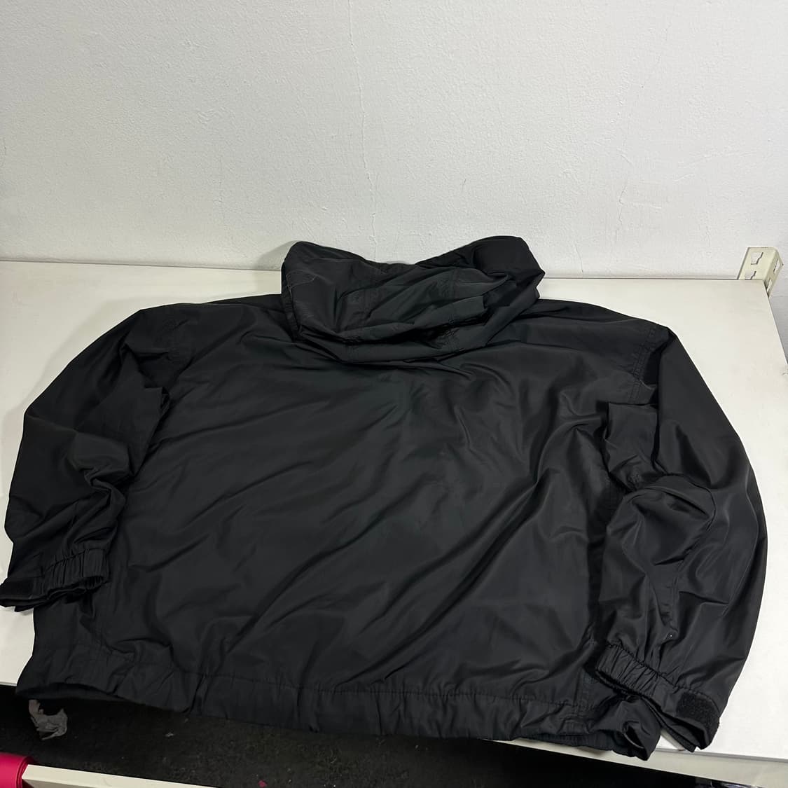 우먼FREE 라이프워크 블랙 오버핏 후드 바람막이 상품이미지7