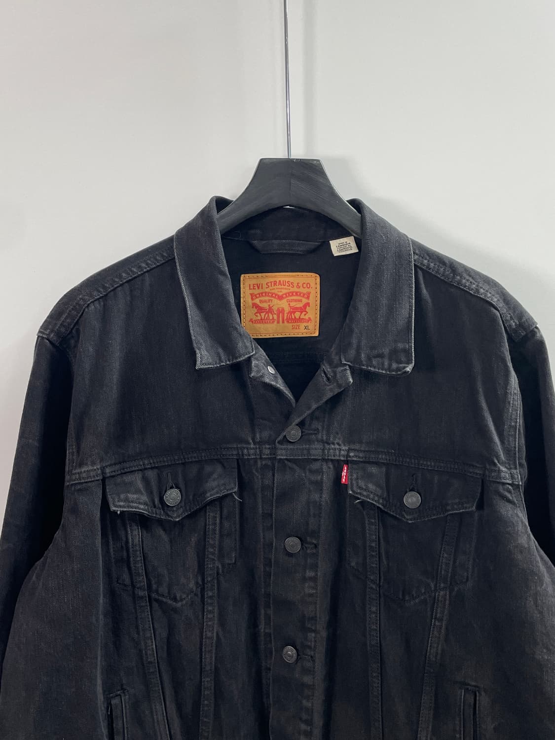 리바이스 레드탭 흑청 워싱 데님자켓 (on.242) 상품이미지2