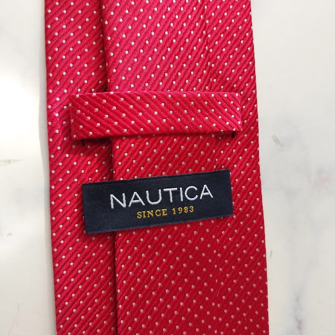 노티카 실크 레드 도트 패턴 넥타이 8.3cm A+등급 K2379
 상품이미지9