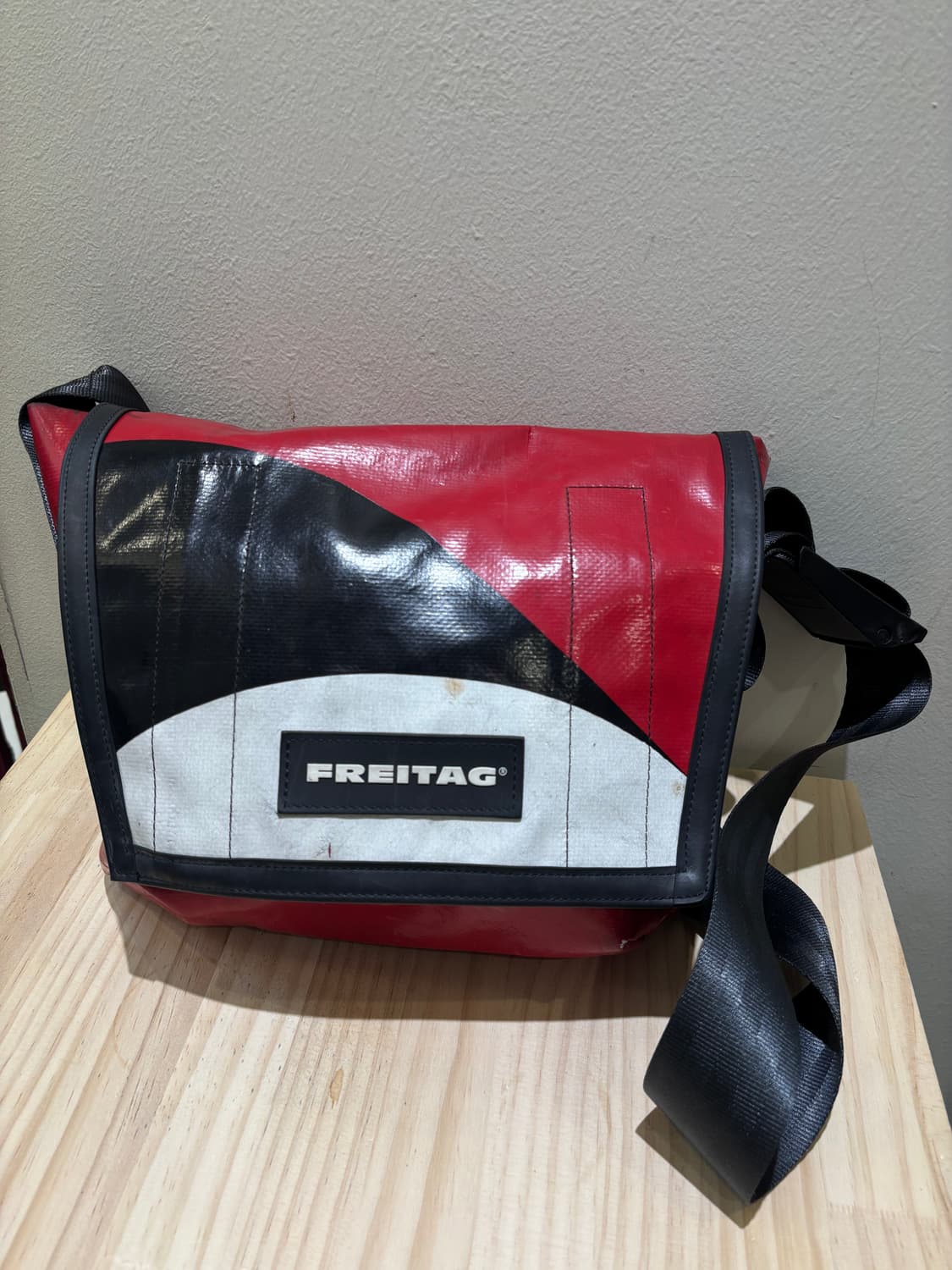 프라이탁 덱스터 메신저 백 상품이미지5