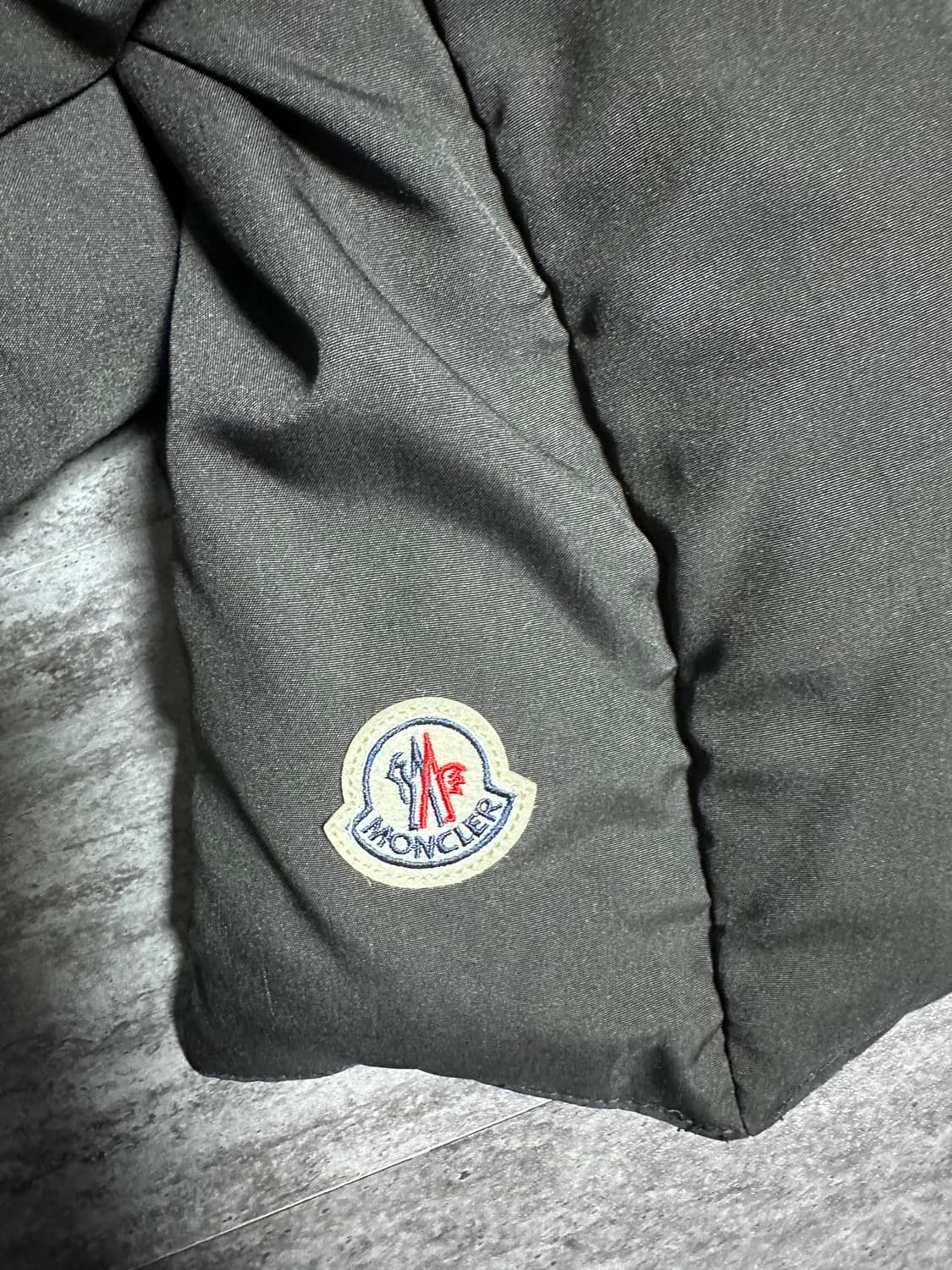 몽클레어 패딩 목도리 상품이미지2