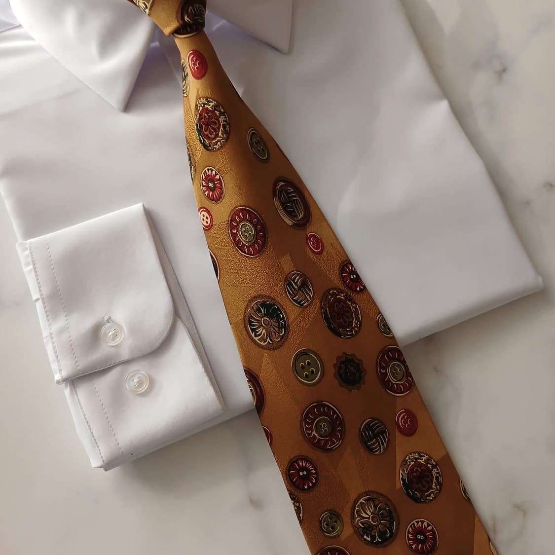 세루티 실크 골드 버튼 패턴 넥타이 9.3cm A등급 A18824
 상품이미지4