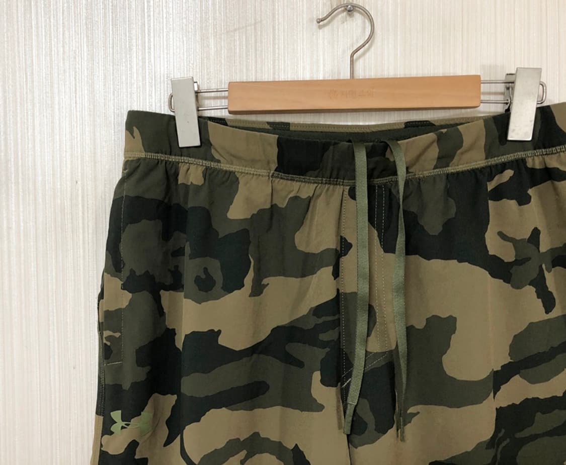 언더아머 히트기어 카모플라쥬 루즈핏 트레이닝쇼츠 XXL 상품이미지8