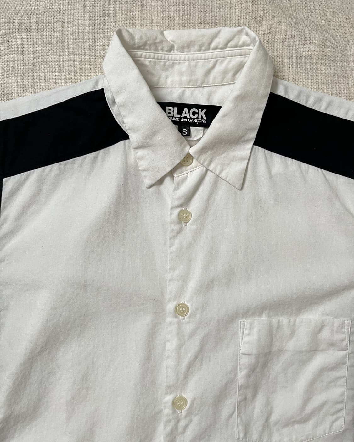 꼼데가르송 블랙 배색 하프셔츠 comme des garcons 상품이미지5