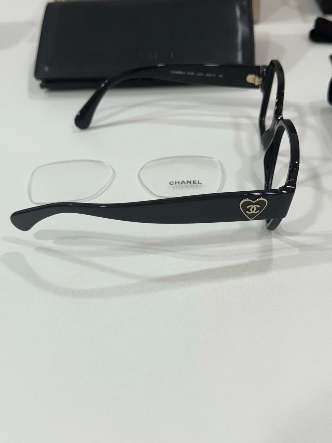 CHANEL 샤넬 하트 스퀘어 안경 CH3438 상품이미지4