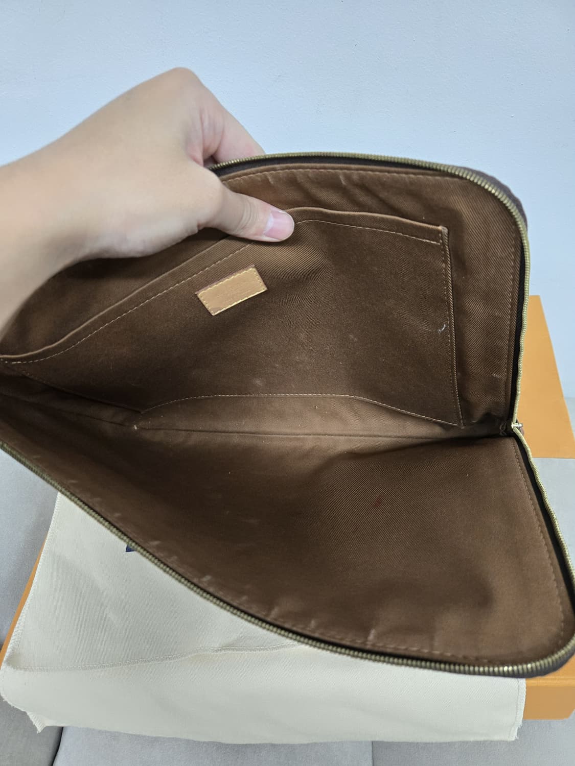 [보증서 정품]루이비통 에튀보야주 클러치백 상품이미지5