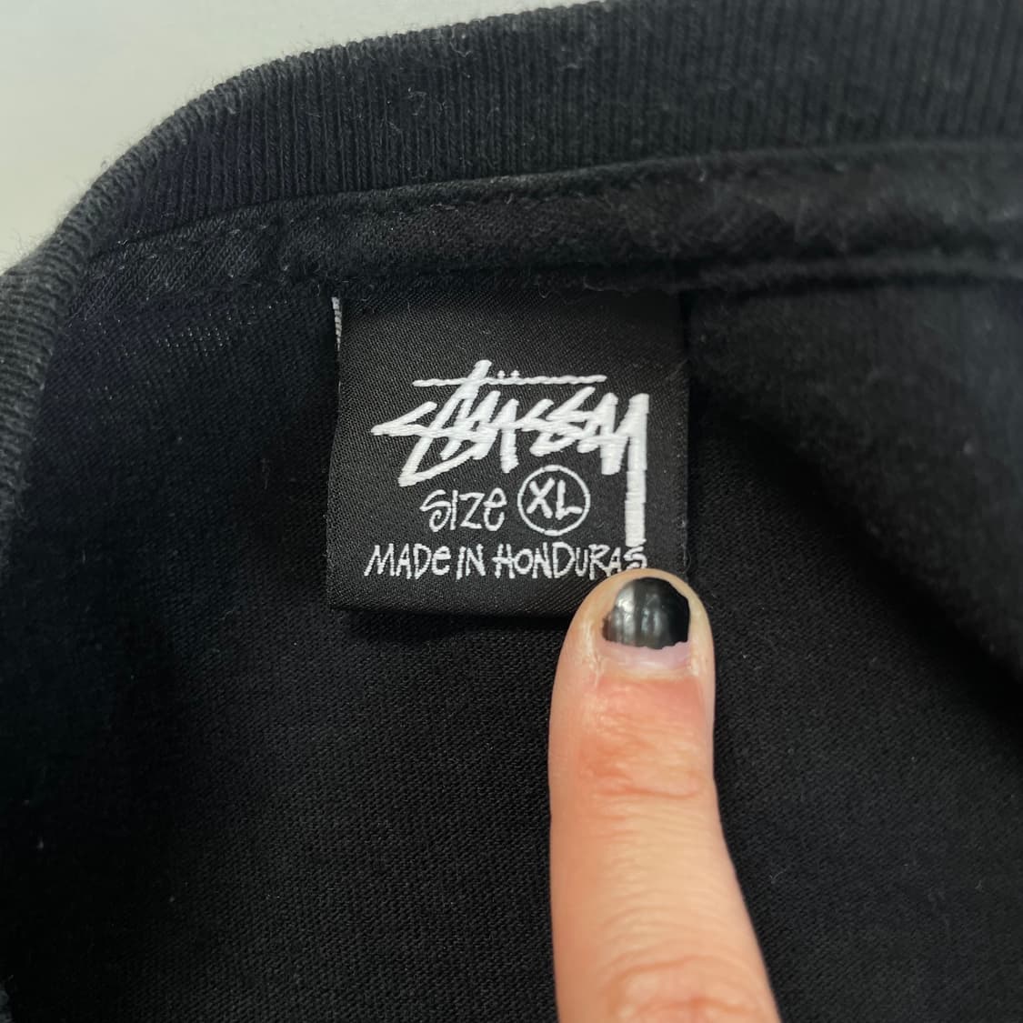 Stussy  스투시 호놀룰루 피그먼트 블랙 반팔티 상품이미지4