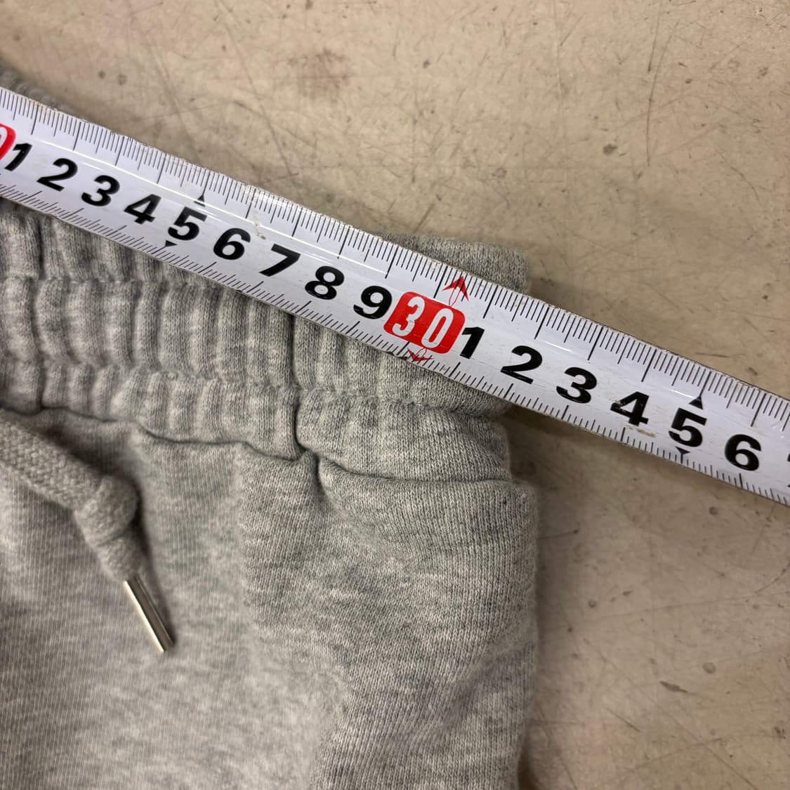 우알롱 스몰로고 그레이 조거 팬츠 상품이미지5