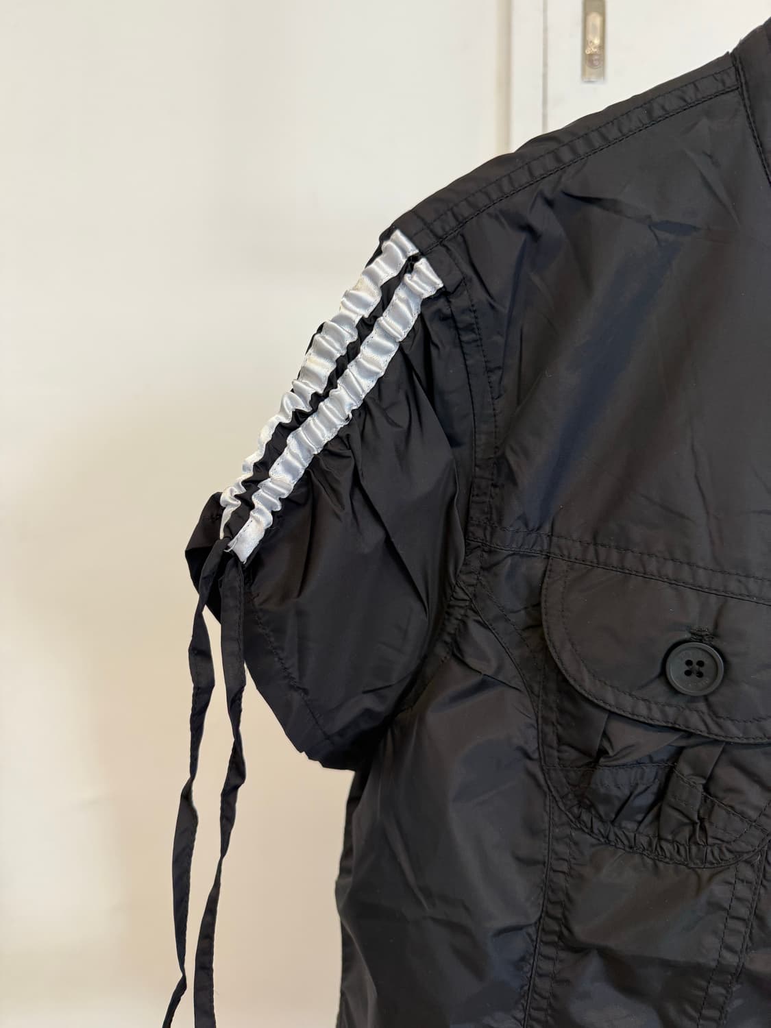 Gia Nylon Zip-Up Top Black  상품이미지4