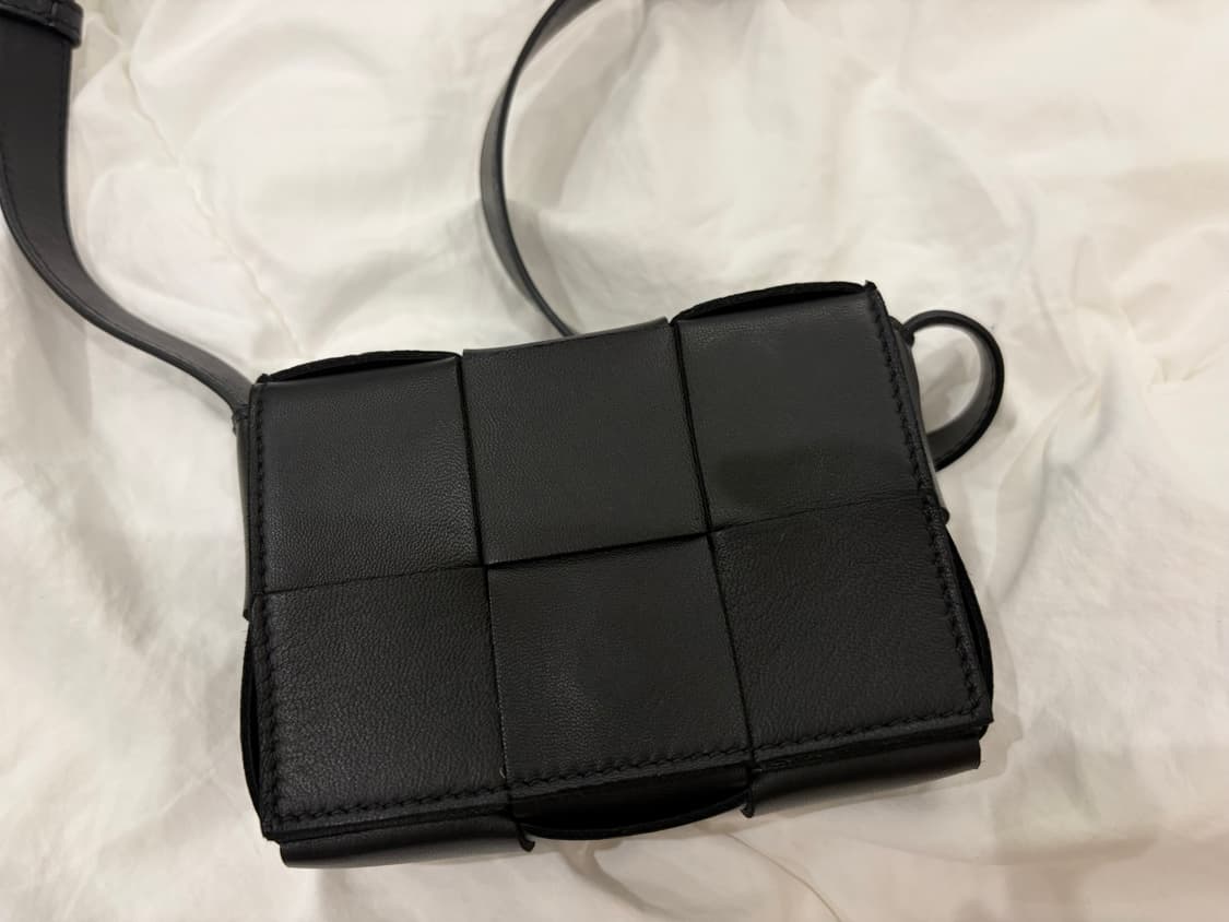 보테가 베네타 카세트백 미니 블랙 + 더스트백 상품이미지2