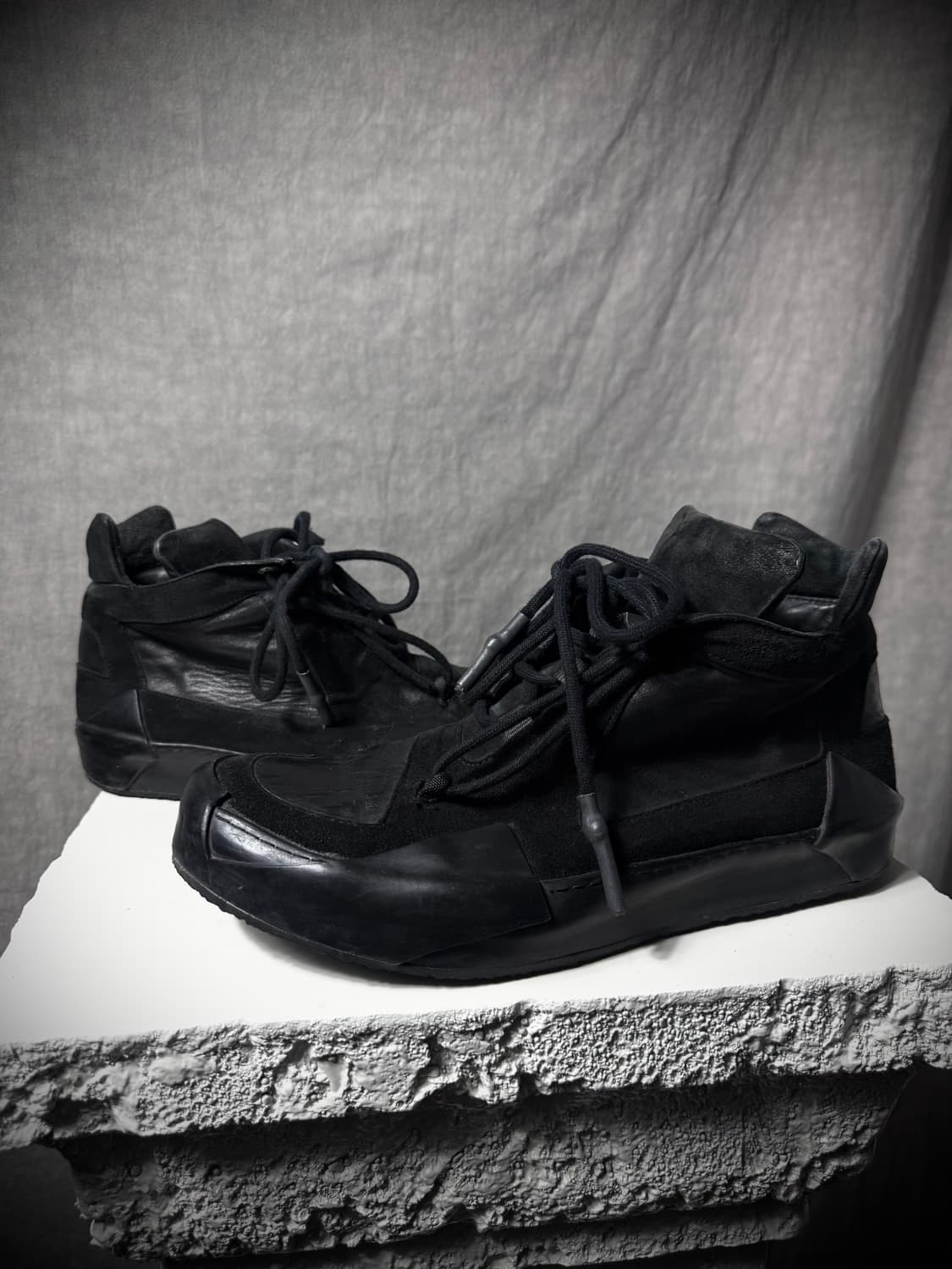 Boris Bidjan Saberi High Top Sneakers 상품이미지1