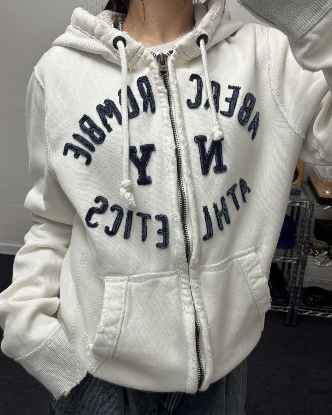 아베크롬비 아플리케 로고 후드집업 크림 아이보리 상품이미지3