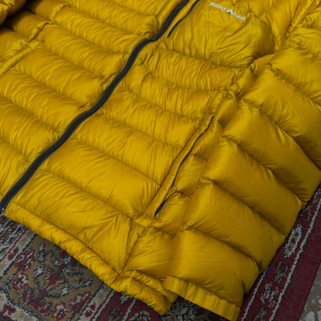 몽벨 900필 구스다운 경량 후드 패딩자켓 [ 100 ] 상품이미지3