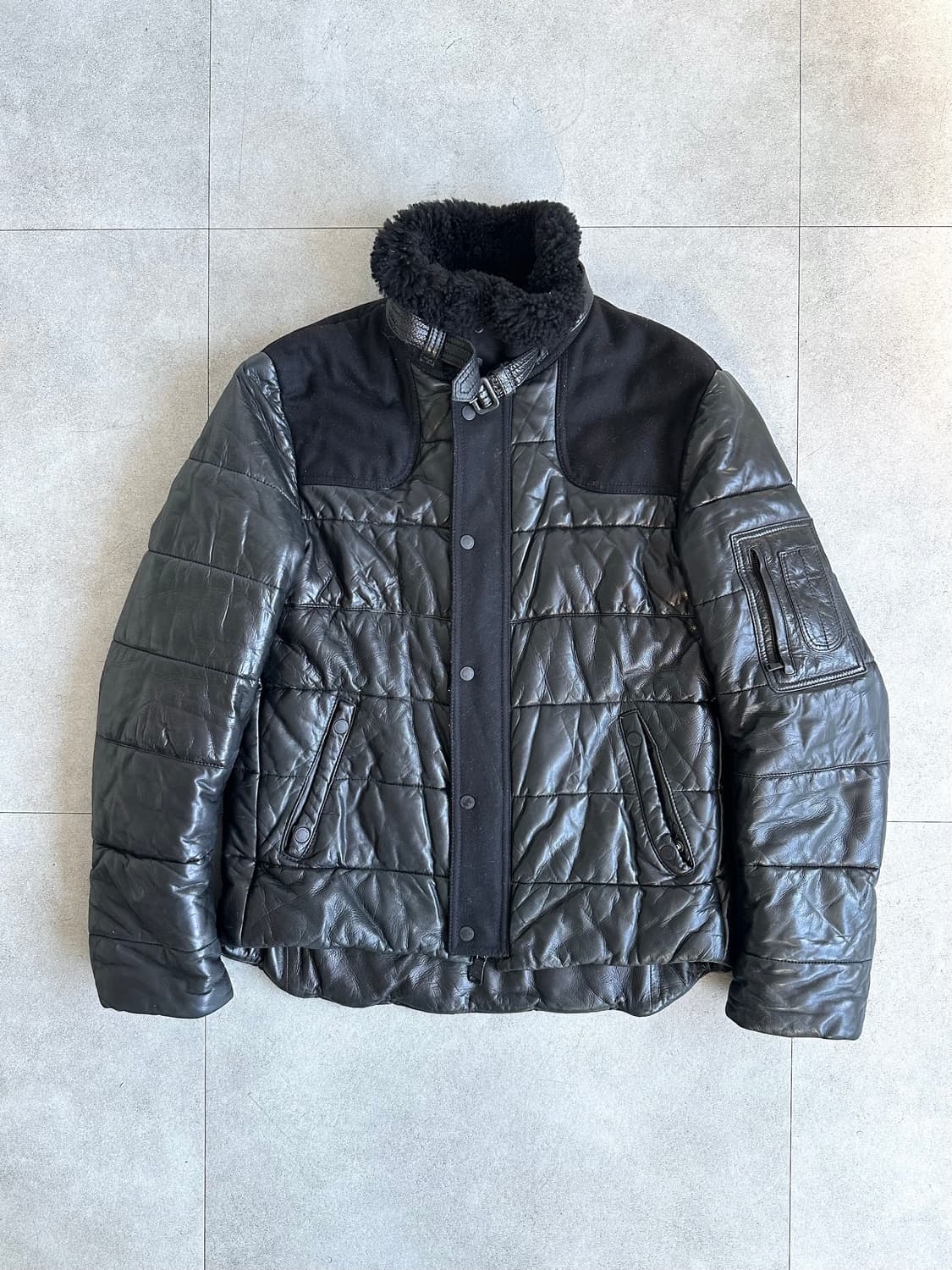 닐바렛 하이넥 버클 램스킨 레더 패딩 봄버 상품이미지5