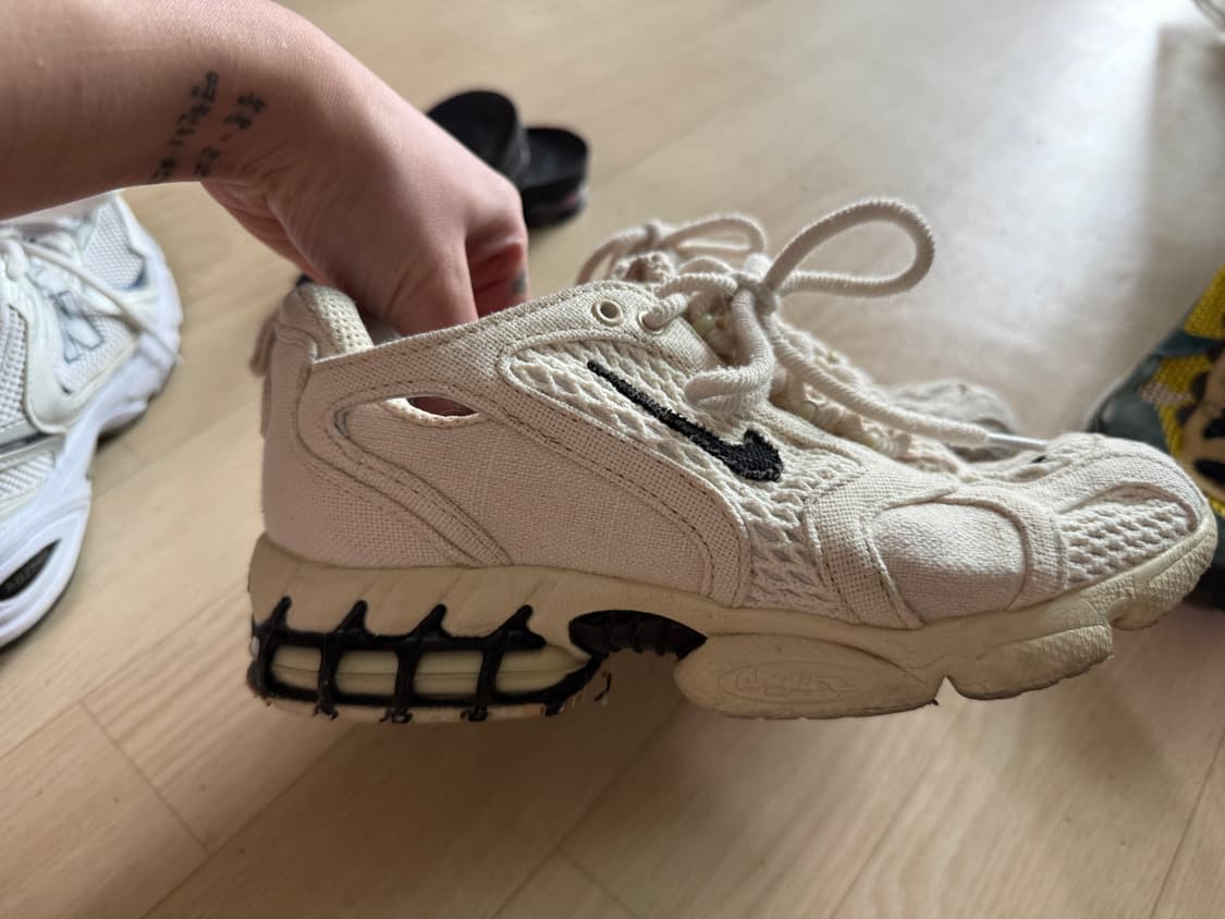 나이키 x 스투시 운동화 크림화이트 상품이미지2