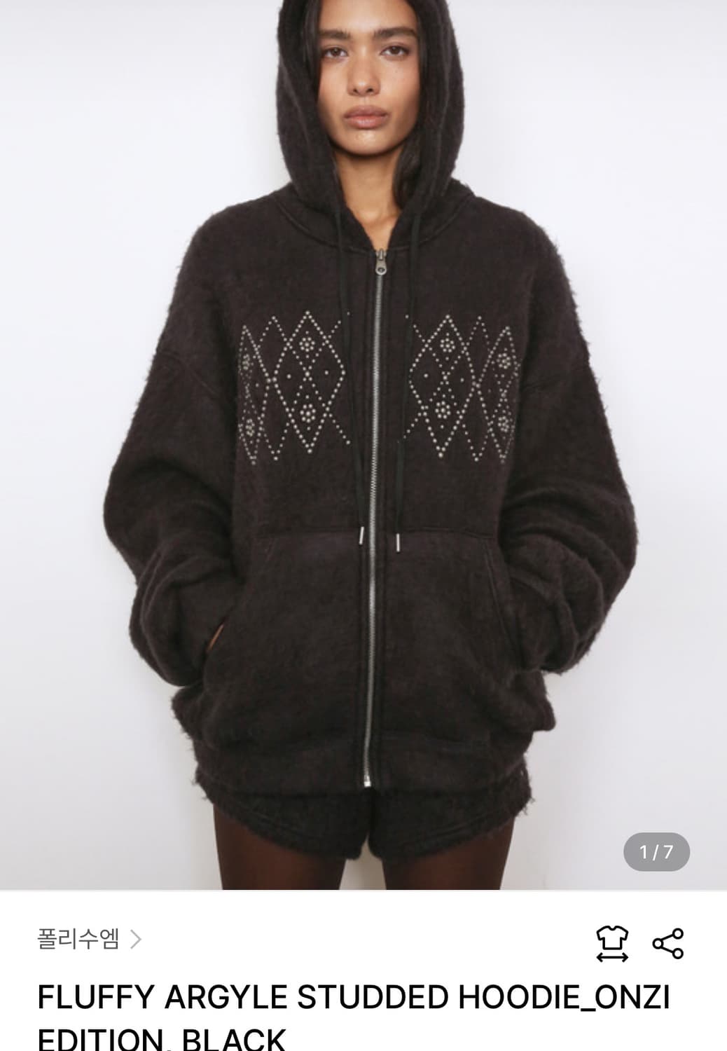 폴리수엠 FLUFFY ARGYLE STUDDED HOODIE_ONZI E 상품이미지1