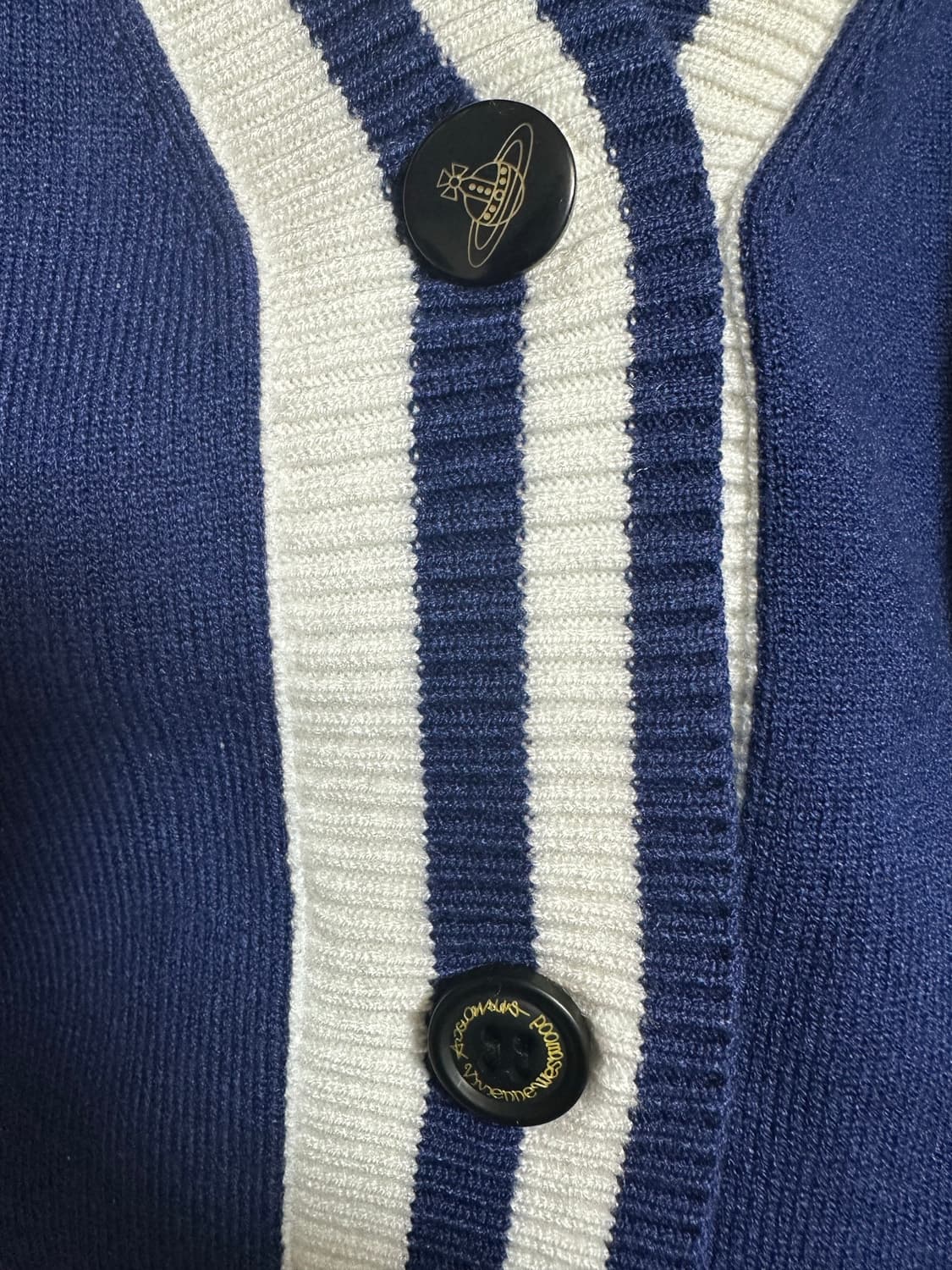 비비안웨스트우드 울 가디건 정품 상품이미지5