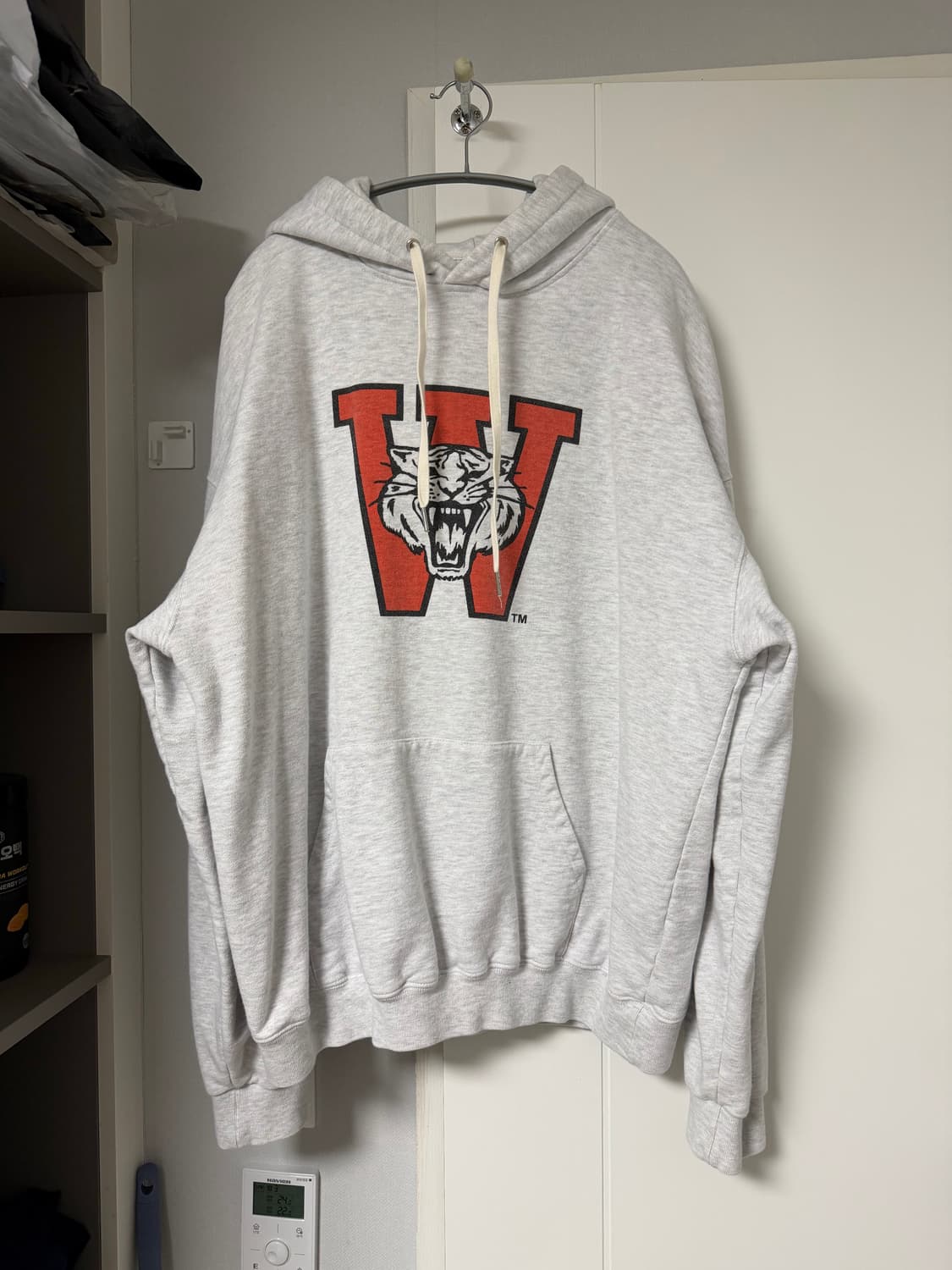 [L] 듀테로 암피스트 타이거 후드티 상품이미지1