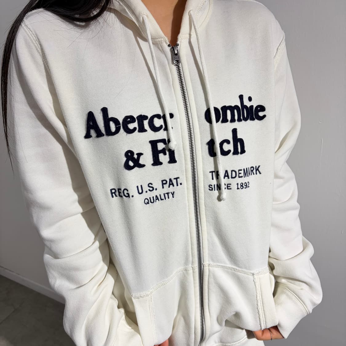 아베크롬비 흰색 화이트 후드집업 상품이미지2