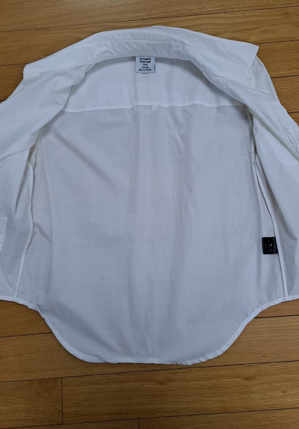 VETEMENTS 여성용 화이트 셔츠 M 상품이미지9