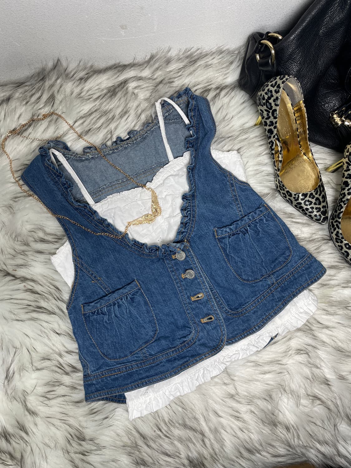 러블리 데님 프릴 베스트 펀칭 나시 세트 (2pcs) 상품이미지1