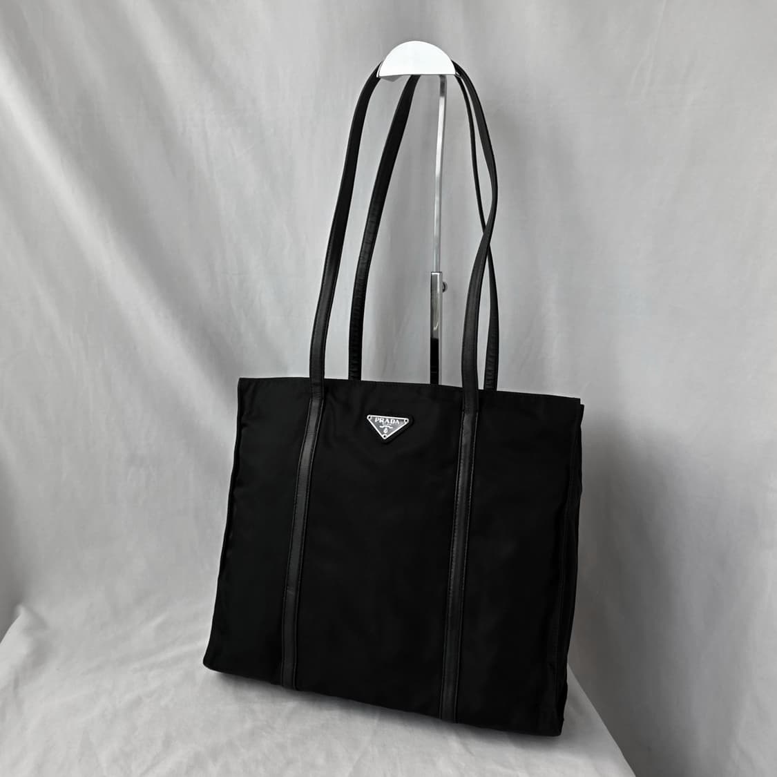 [정품 PRADA] 프라다 가죽 긴줄 나일론 숄더백 쇼퍼백 상품이미지1