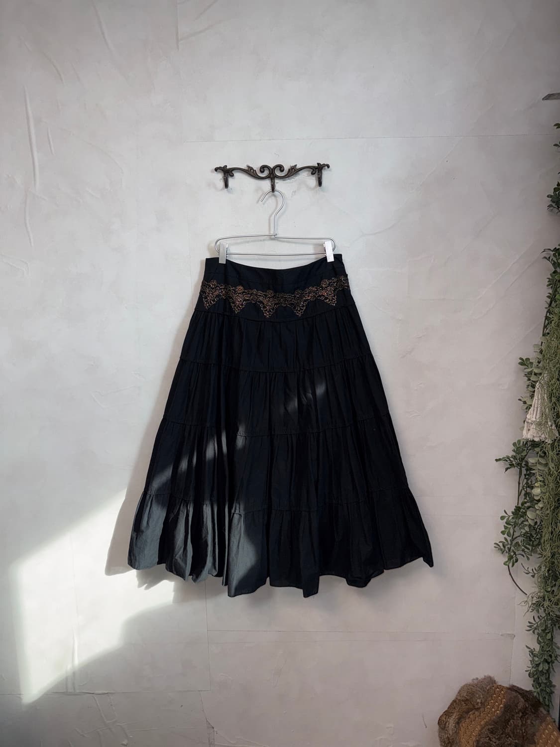 Black oriental details maxi cancan skirt 상품이미지2