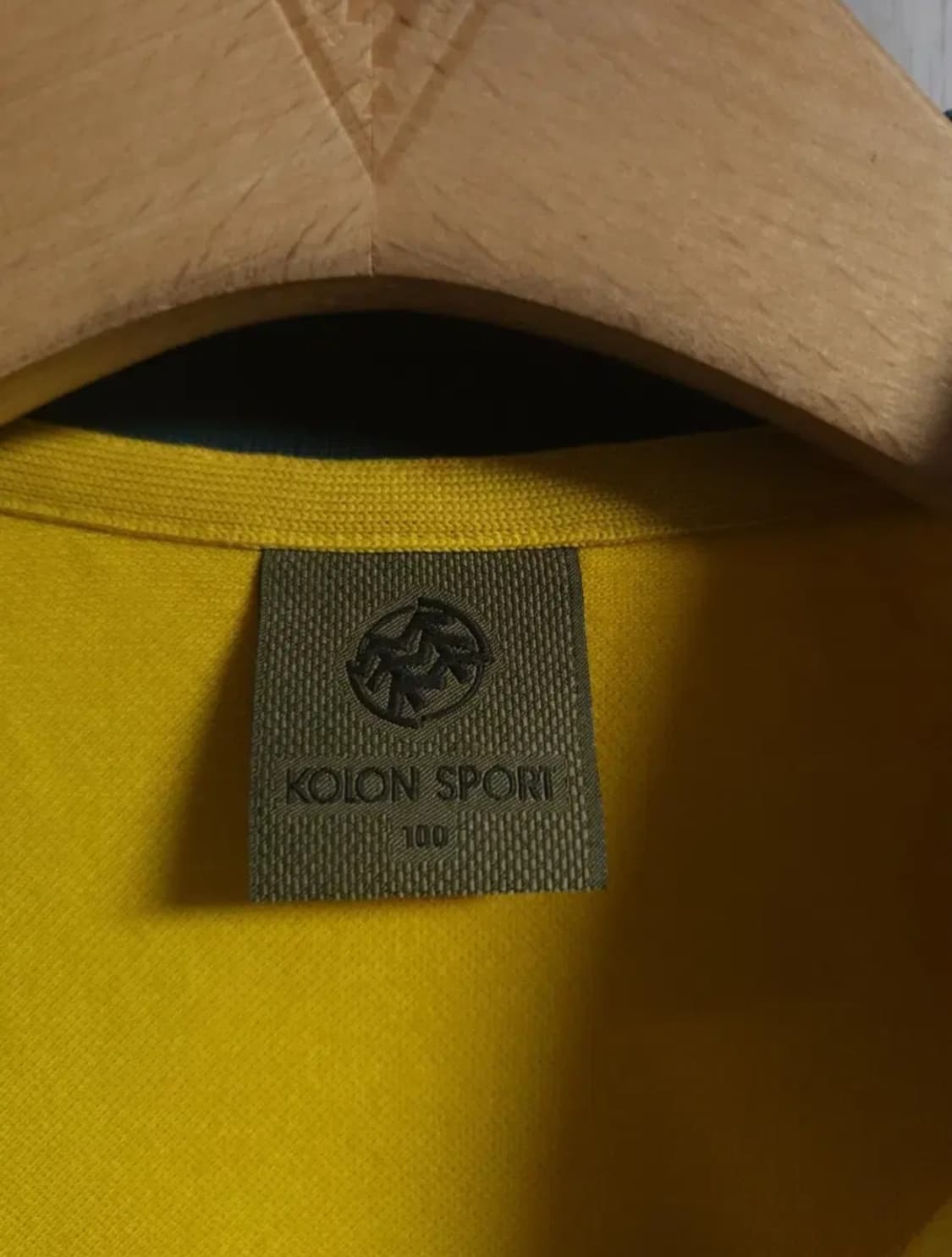 새상품] 코오롱 얇은 긴팔 카라티, L 상품이미지4