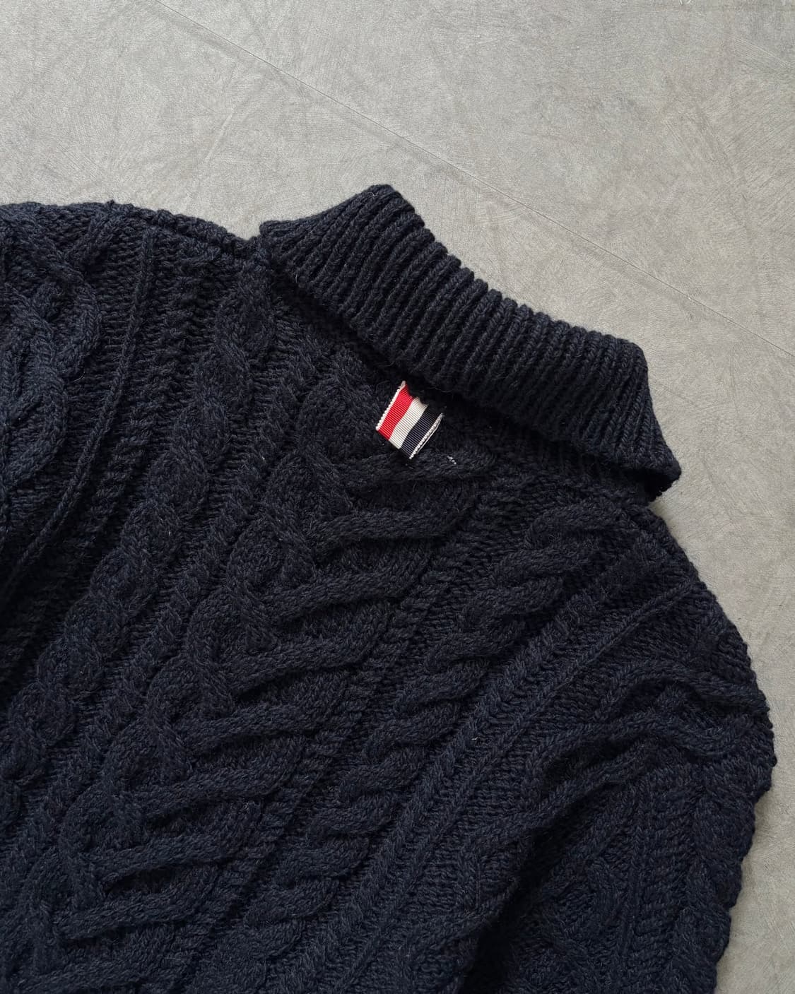 Thom Browne 톰브라운 20FW 아란케이블 사선 트위드 니트 상품이미지10